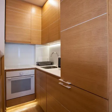 Апартаменти Teona Modern Central Будва