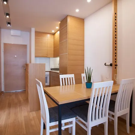 Апартаменти Teona Modern Central