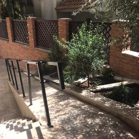 Апартаменти Teona Modern Central