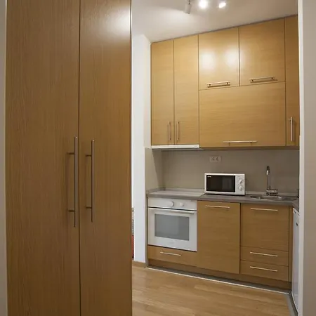 Apartment Teona Modern Central